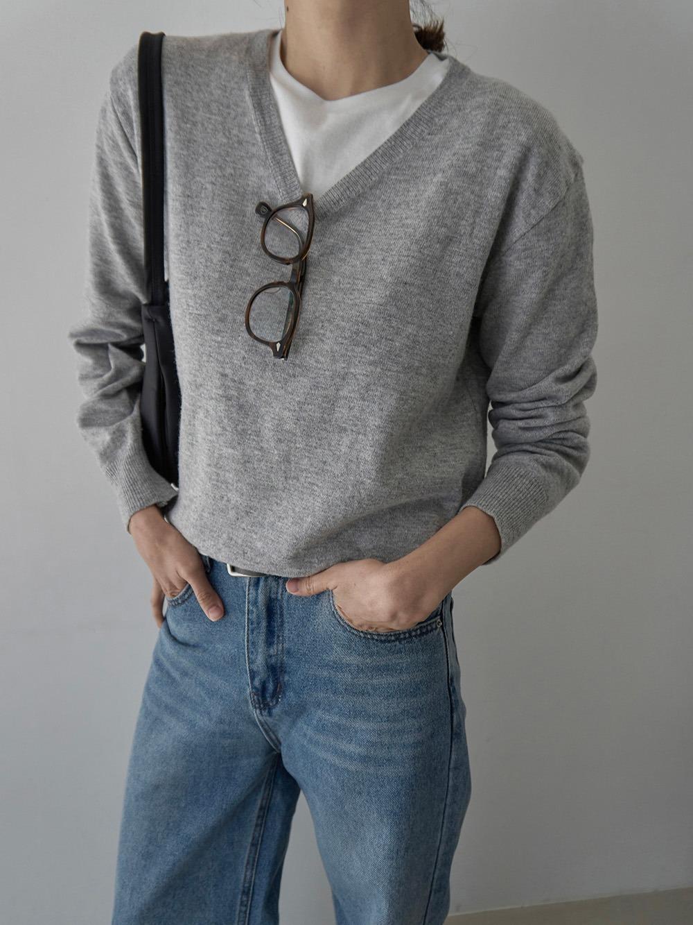 Lion Cashmere Knit
