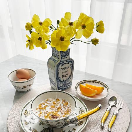 이런 상품 어때요? [국내총판_트위그뉴욕] 인테리어 도자기 오브제 몰리해치 화병 TODAY S사이즈