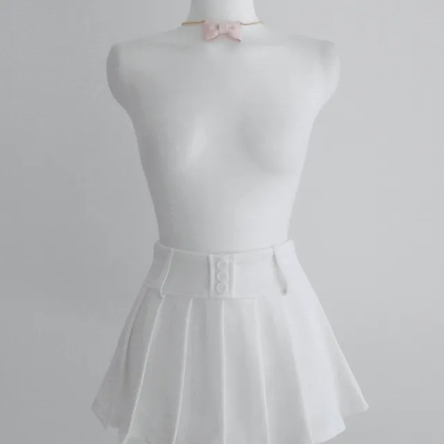 button skirt