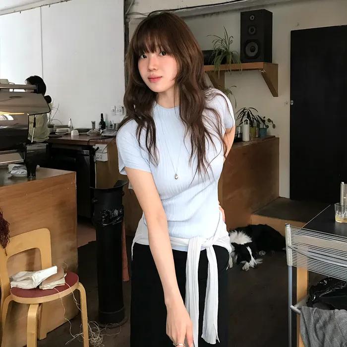 [오제 PICK] 홀가먼트 하프넥 플리츠 니트 탑 스카이블루 MDKT107SKYBLUE