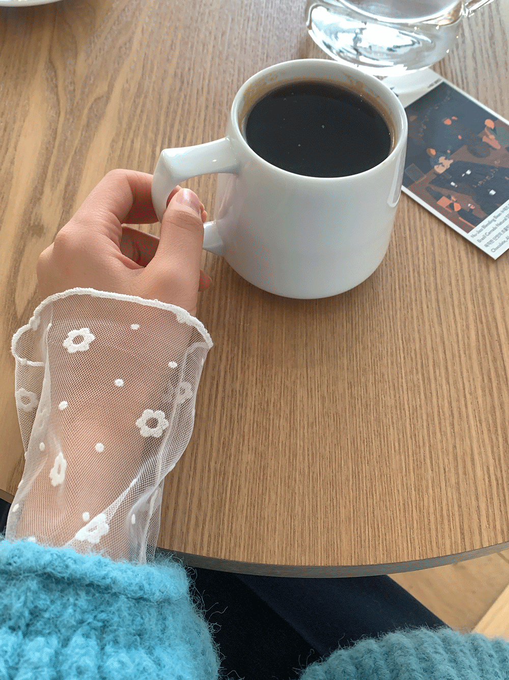 플라워 시스루 레이어드 블라우스 (2color)