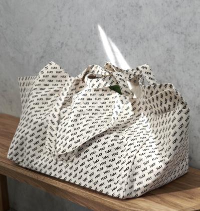 hay가방 헤이 로고 위켄드백 블랙 버건디