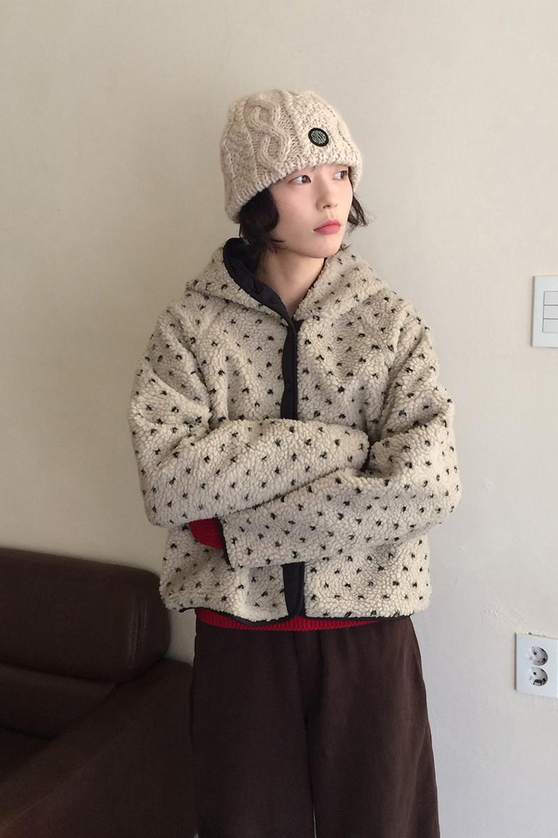 미리내로 (리버시블)썸띵 도트 후드 뽀글이 점퍼