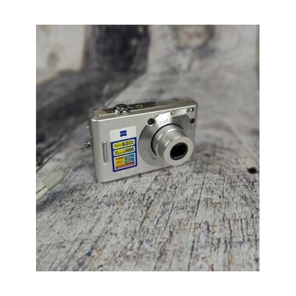 소니 디지털카메라 사이버샷 DSC-W30 6.0MP 디지털 카메라 실버 새 배터리