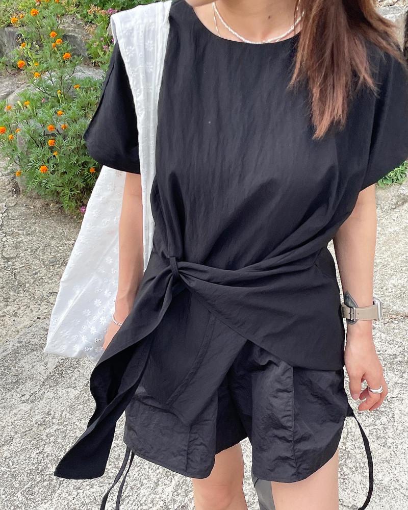 에딘 여성 여름 랩 반팔 언발 나일론 시원한 오버핏 바스락 빅사이즈 화이트 블랙 블라우스