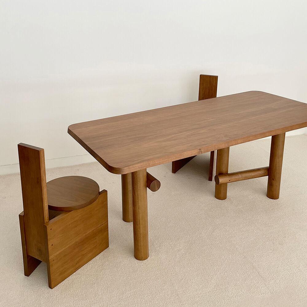 바이브 다이닝 테이블