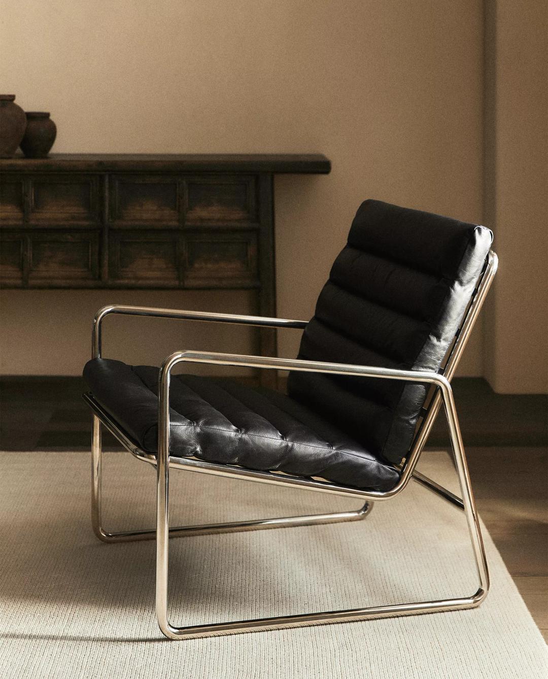 METAL AND LEATHER ACCENT CHAIR