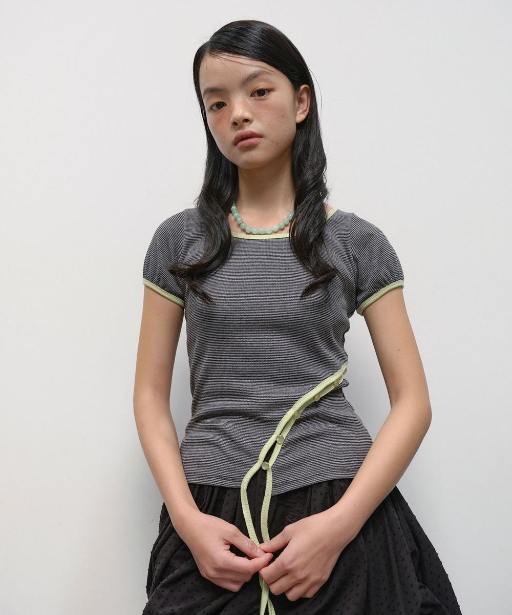 Color Blocked Strap Button Top [Gray]