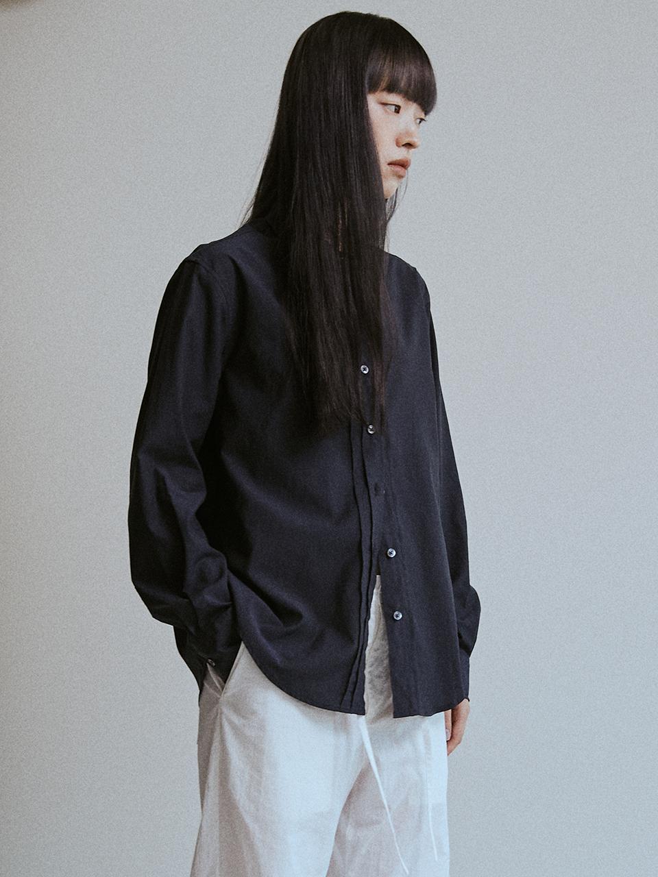 curator shirt (navy)