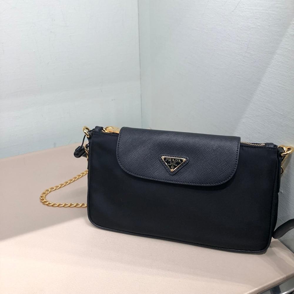 프라다 플랩 포코노 금장 체인 미니 크로스백 1BH085