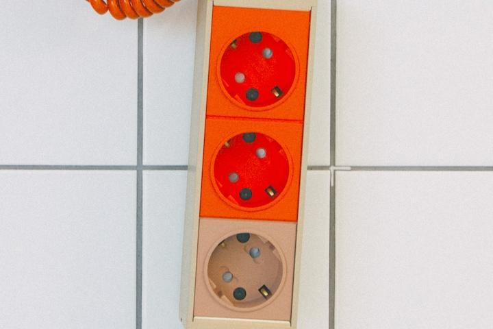 EXTENSION 3-SOCKET 멀티탭 (4colors)