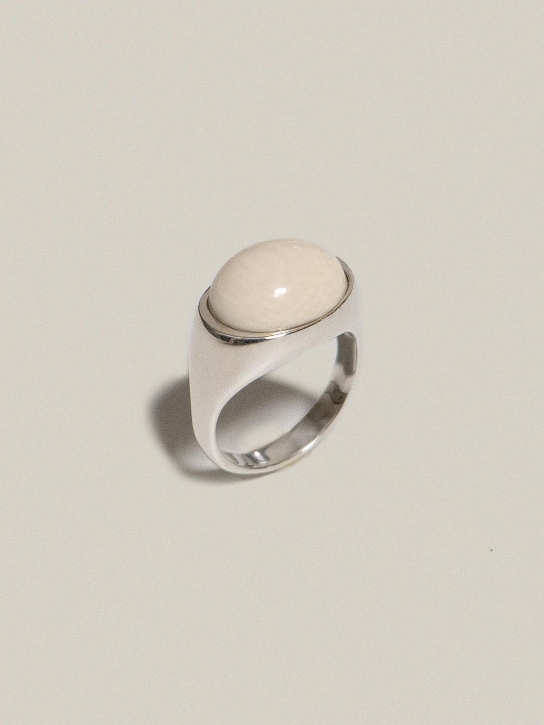 Bonbon Ring Ivory
