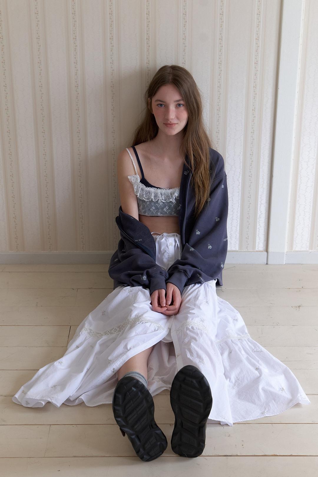 (2nd Re-stock) Embro Hood Zip Up (Vintage Blue)