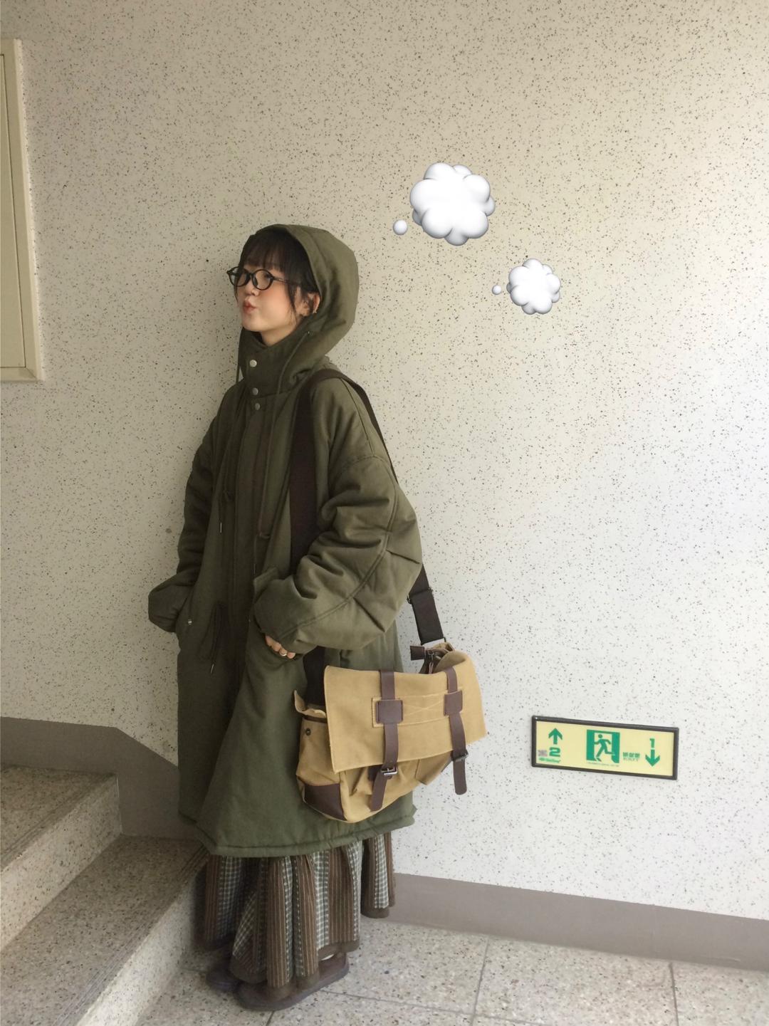 마지 Kuro fleece safari hood  jumper