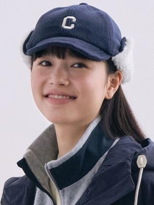 스탠다드 핏 C 로고 플리스 트루퍼 캡 네이비