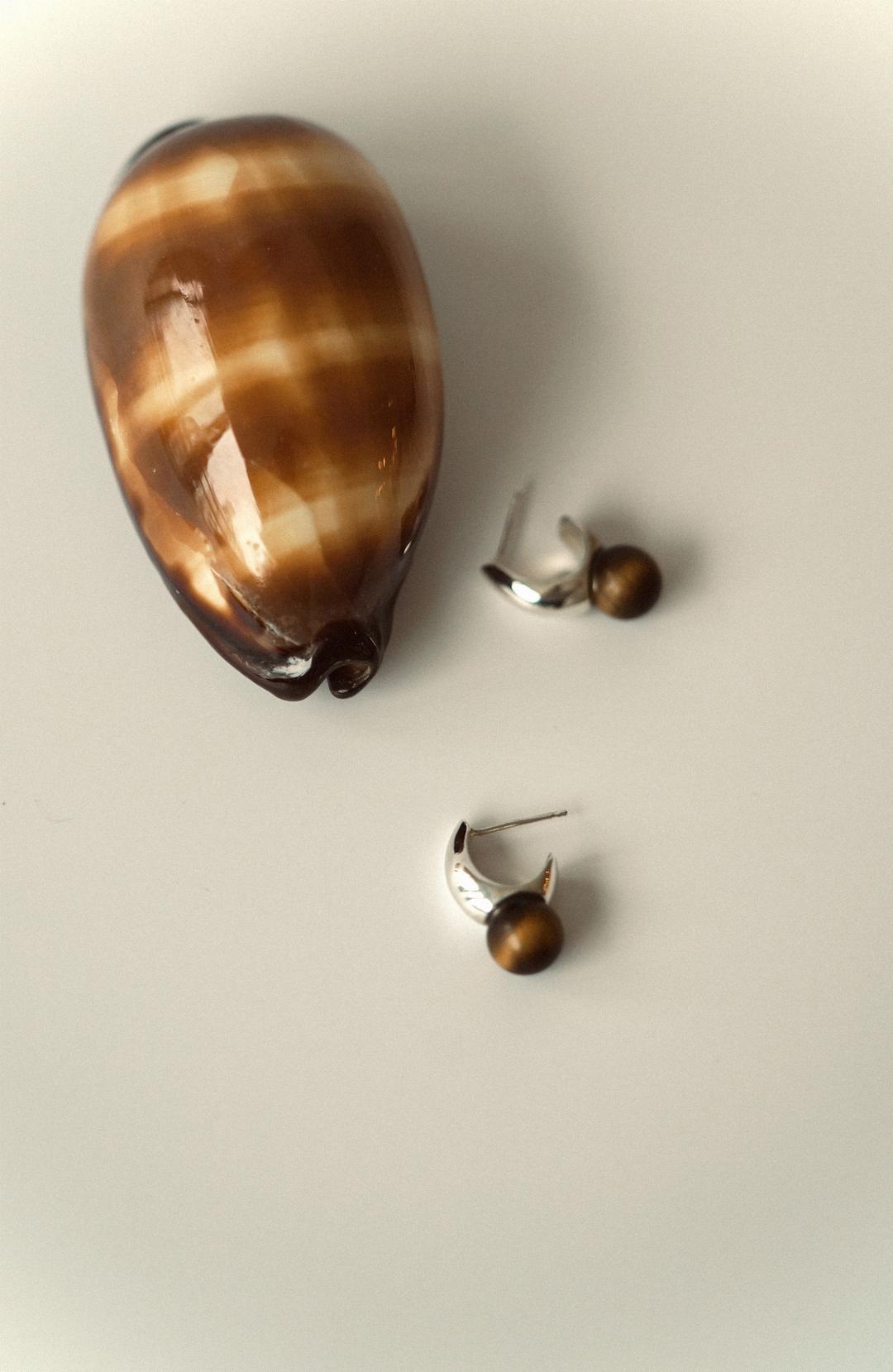 DROPLET EARRINGS (with Tiger eye stone)
