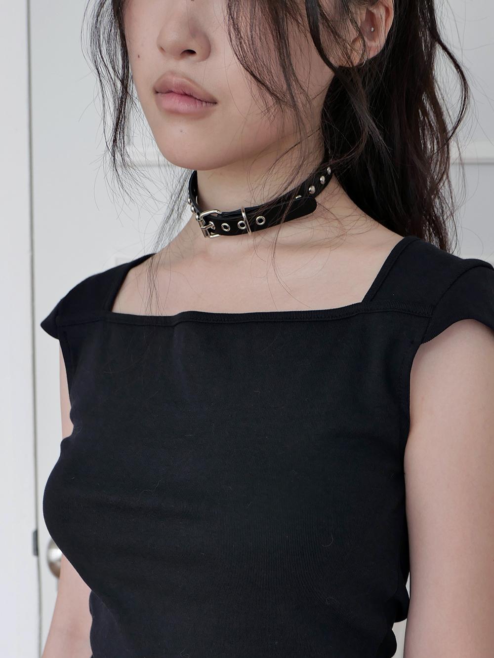 stud leather choker