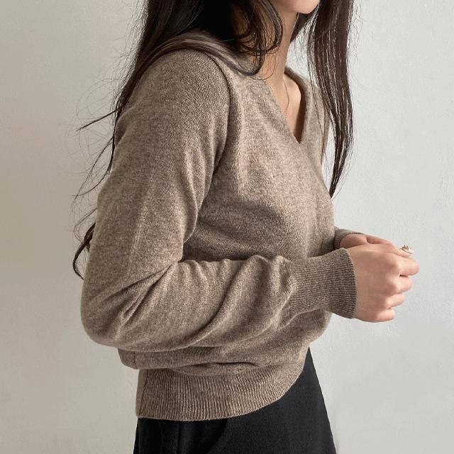 [1+1할인] 브이넥 베이지 갈색 기본 슬림핏 니트
