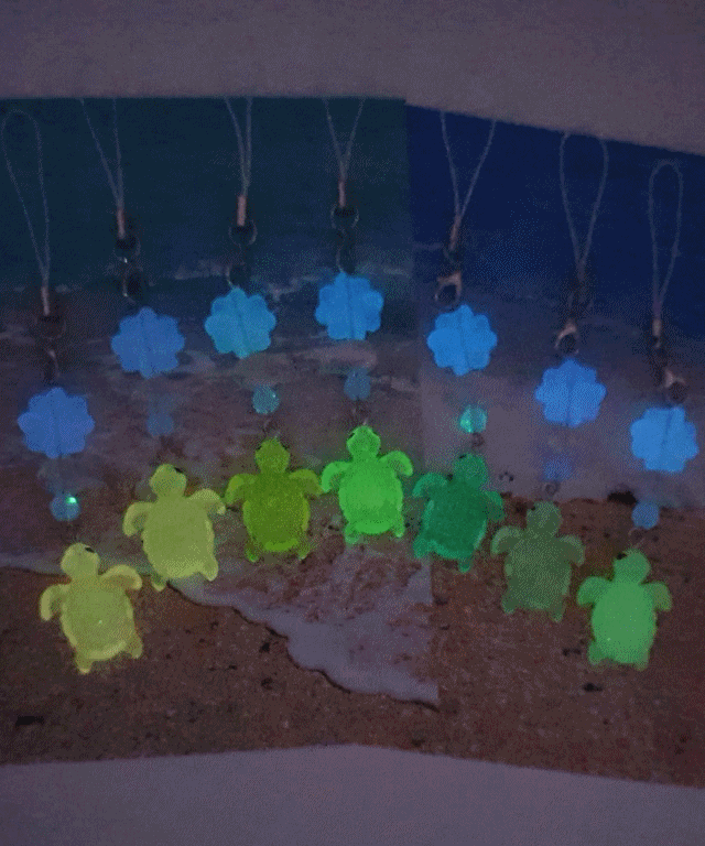 야광 럭키 거북이 폰줄 키링 군번줄 책갈피 하트부착고리 꼬북이 행운 소원 커플 우정 키홀더 열쇠고리 북마크 휴대폰 핸드폰 걸이 에어팟 버즈 가방 인형 다꾸 폰꾸 형광 네잎클로버