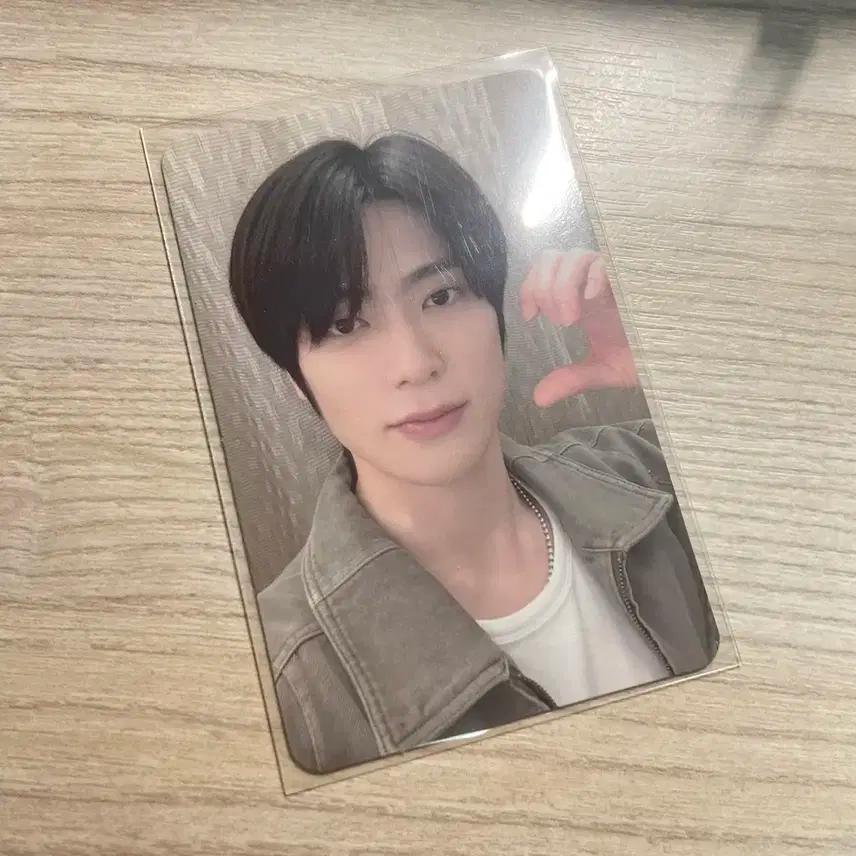 급처,번장최저가)엔시티 재현 생일파티입장포카양도발렌타인보이127