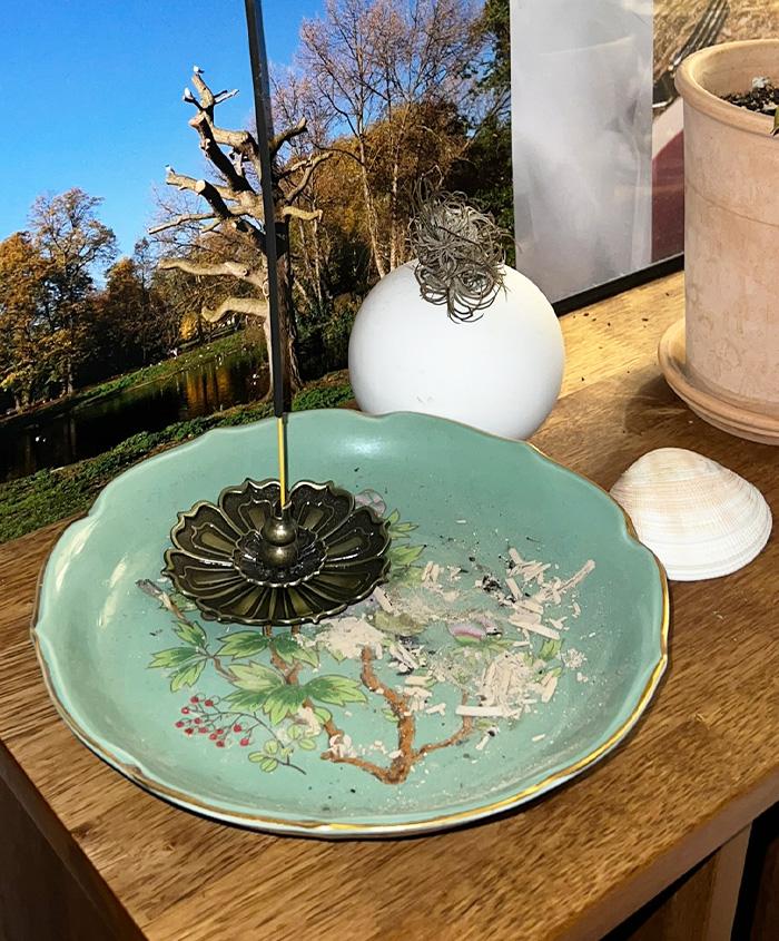 lotus incense holder