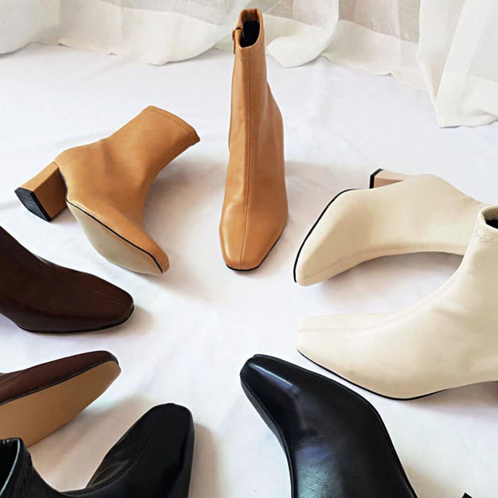 예쁜핏 사각코 미들힐 삭스 스판 앵클부츠 6cm 가죽