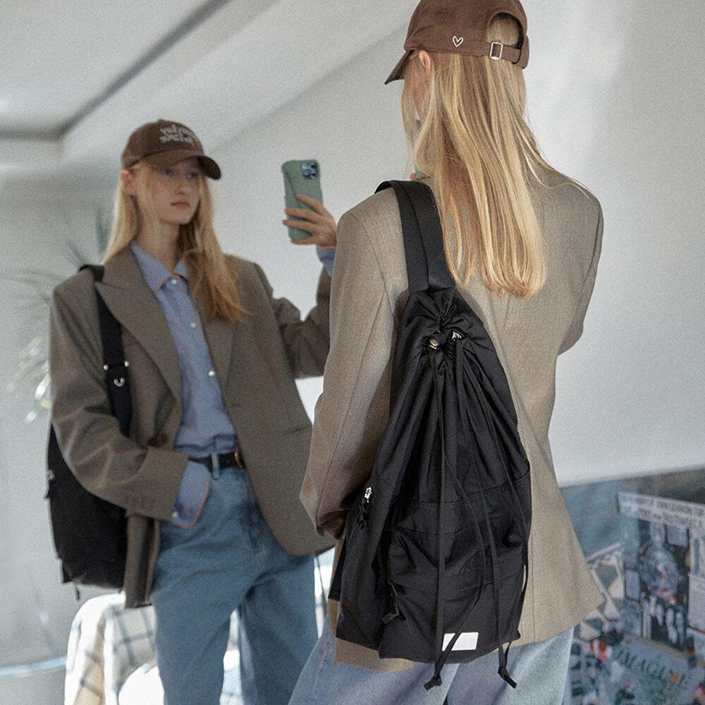 FENNEC DRAWSTRING BACKPACK - BLACK