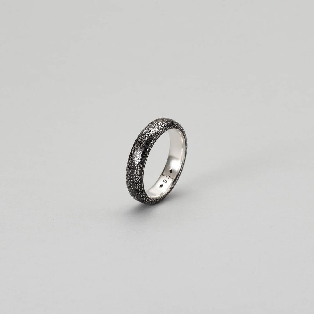 Fēizhǔliú Angagement ring