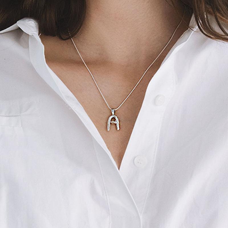 [솔업’S PICK] Melting Letter 이니셜 목걸이
