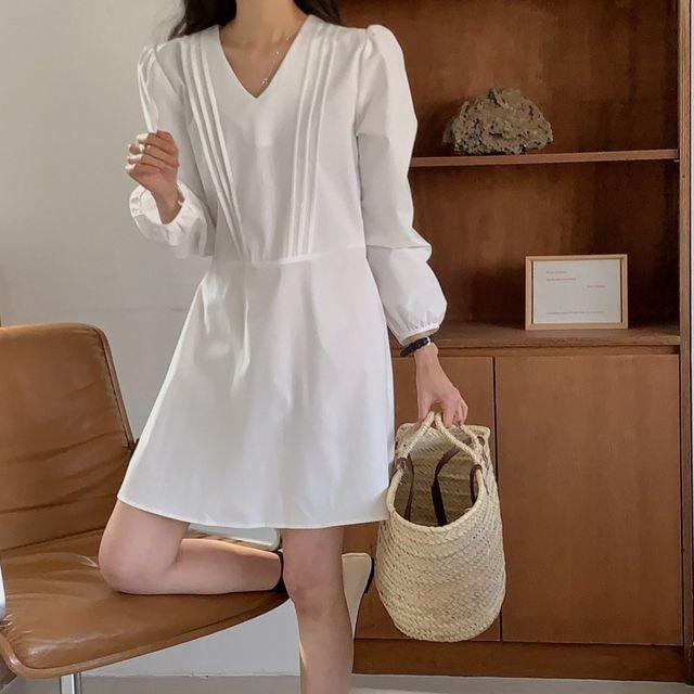 핀 퍼프 브이넥 미니 원피스-ops(2c) 브라이덜원피스 하객원피스 결혼식원피스 셀프촬영원피스 스몰웨딩원피스 드레스 2부드레스 입학식 졸업식 연말 파티 블랙원피스 화이트원피스 실크 레이스 벨라인 머메이드