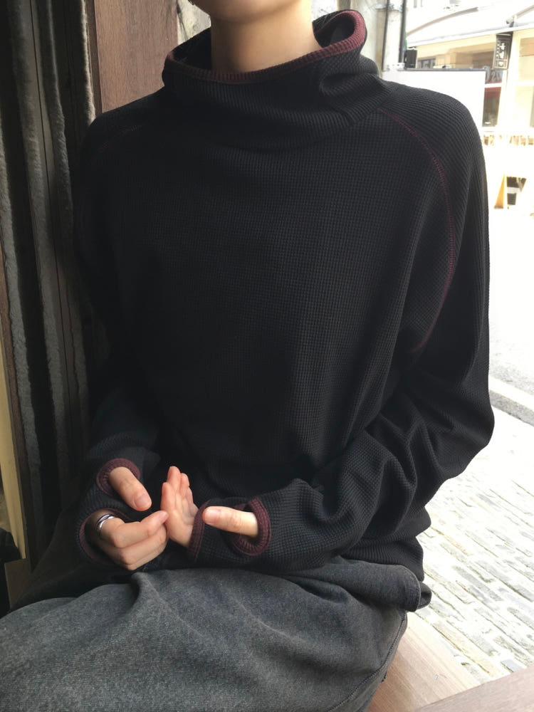 루이 와플 하이넥 워머 후드티