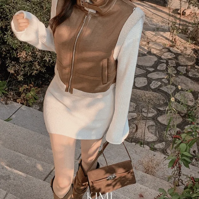 [겨울무스탕조끼🤎/양털안감😊] 키미 하이넥 버클 실버지퍼 포켓 양털 뽀글이 스웨이드 세무 크롭 루즈핏 무스탕 조끼