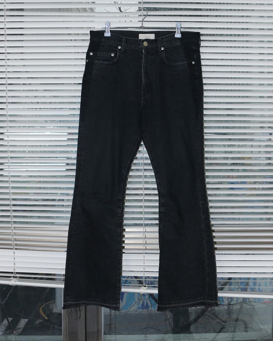 지에다 유즈드 블랙 데님 부츠컷 팬츠 | 후루츠패밀리