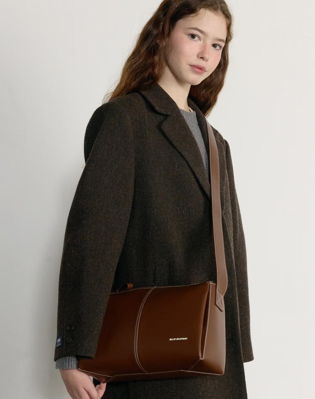 [브레드] 브라운 미디움 크로스백