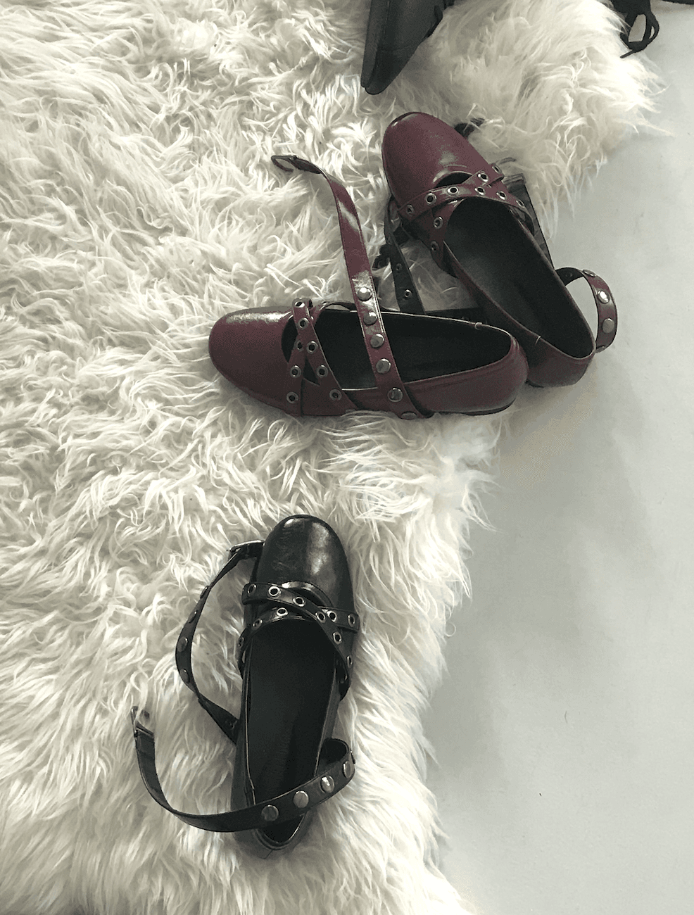 Stud Flat (2 colors)