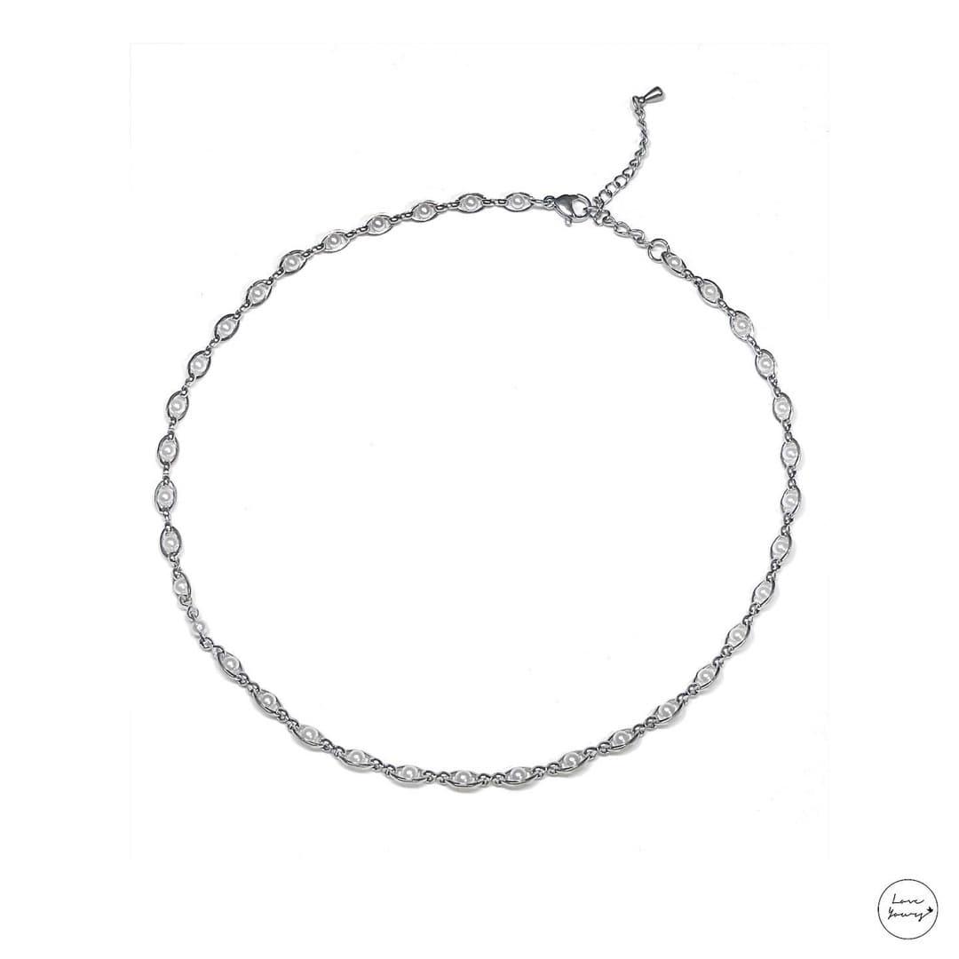 Twist pearl choker
