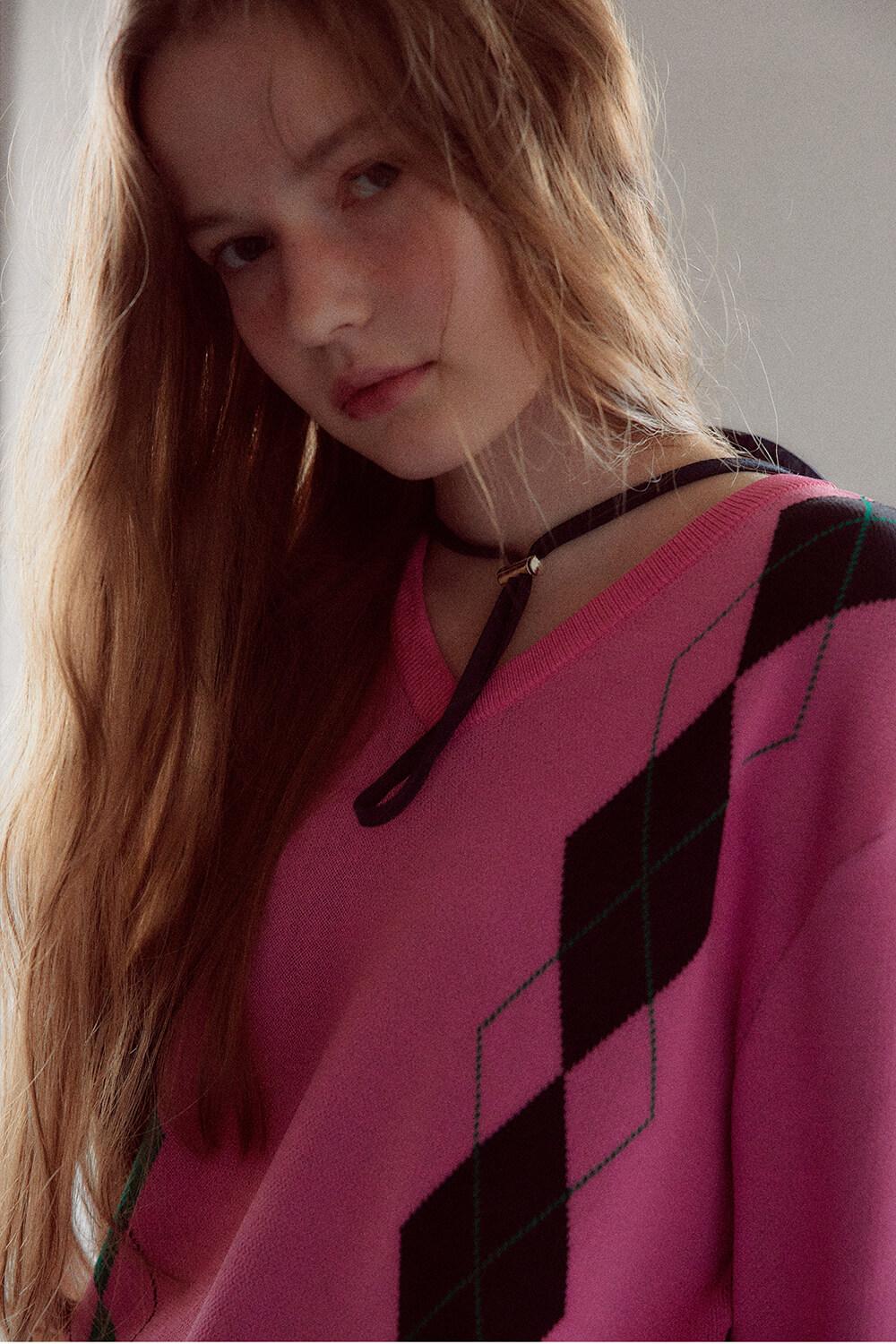 (WOMEN) Argyle V-Neck Knit_Pink