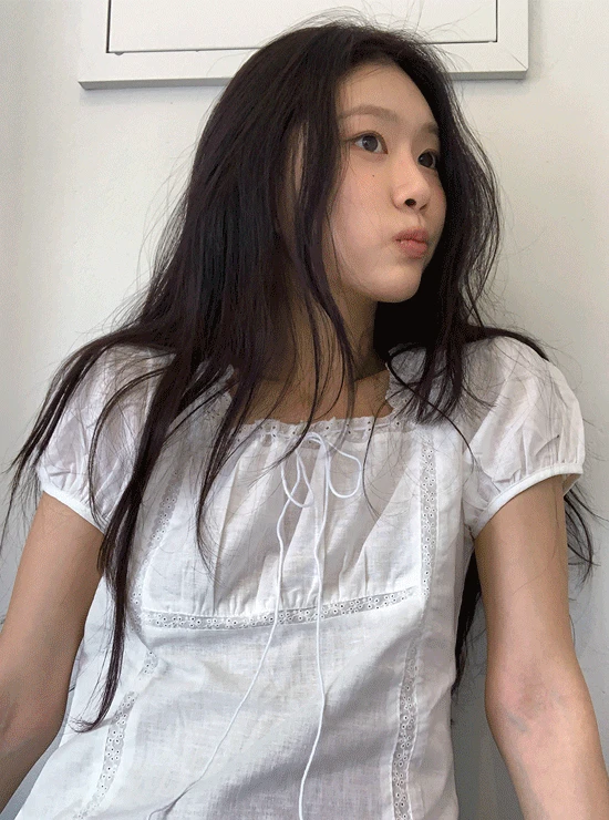 [하객룩/피크닉룩] 히덜 레이스 프릴 블라우스