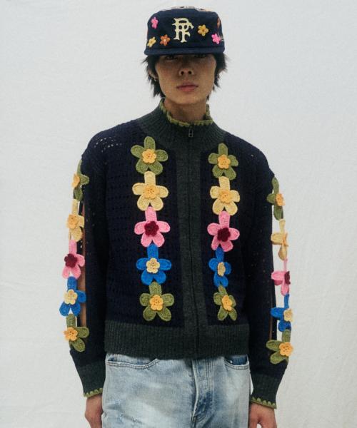 [P X NICKGEAR] 핸드메이드 플라워 니트 풀오버 집업 네이비_FR3KJ02U