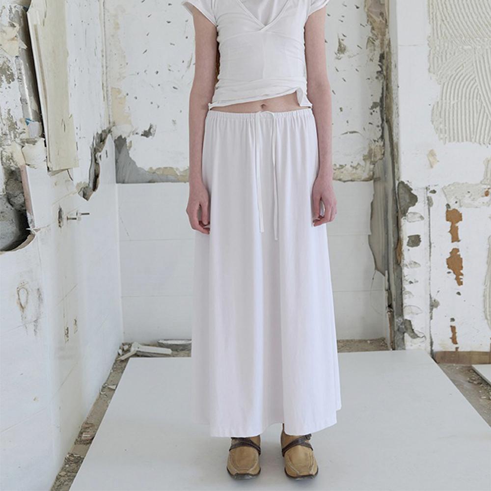 리포스 REPOS FLARE LONG SKIRT WHITE