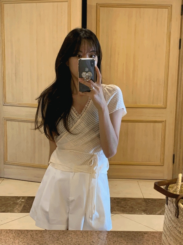 샬롯 stripe wrap blouse