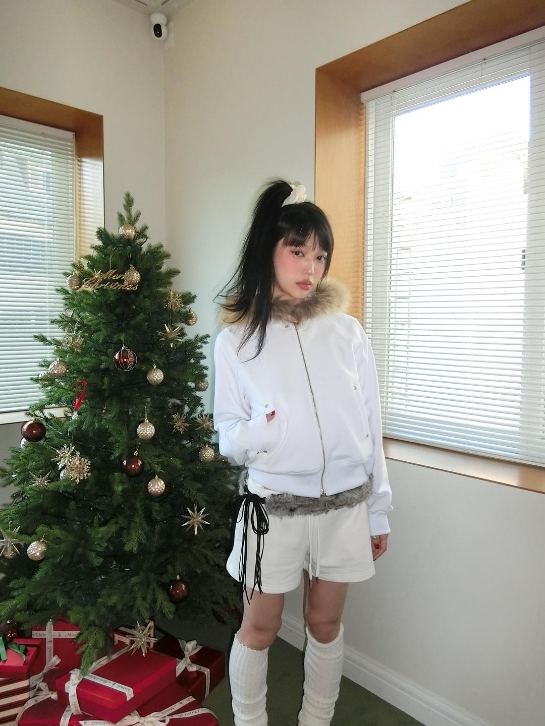 SC MADE* Fur Trimming Zip-up WHITE (퍼 탈부착 가능)