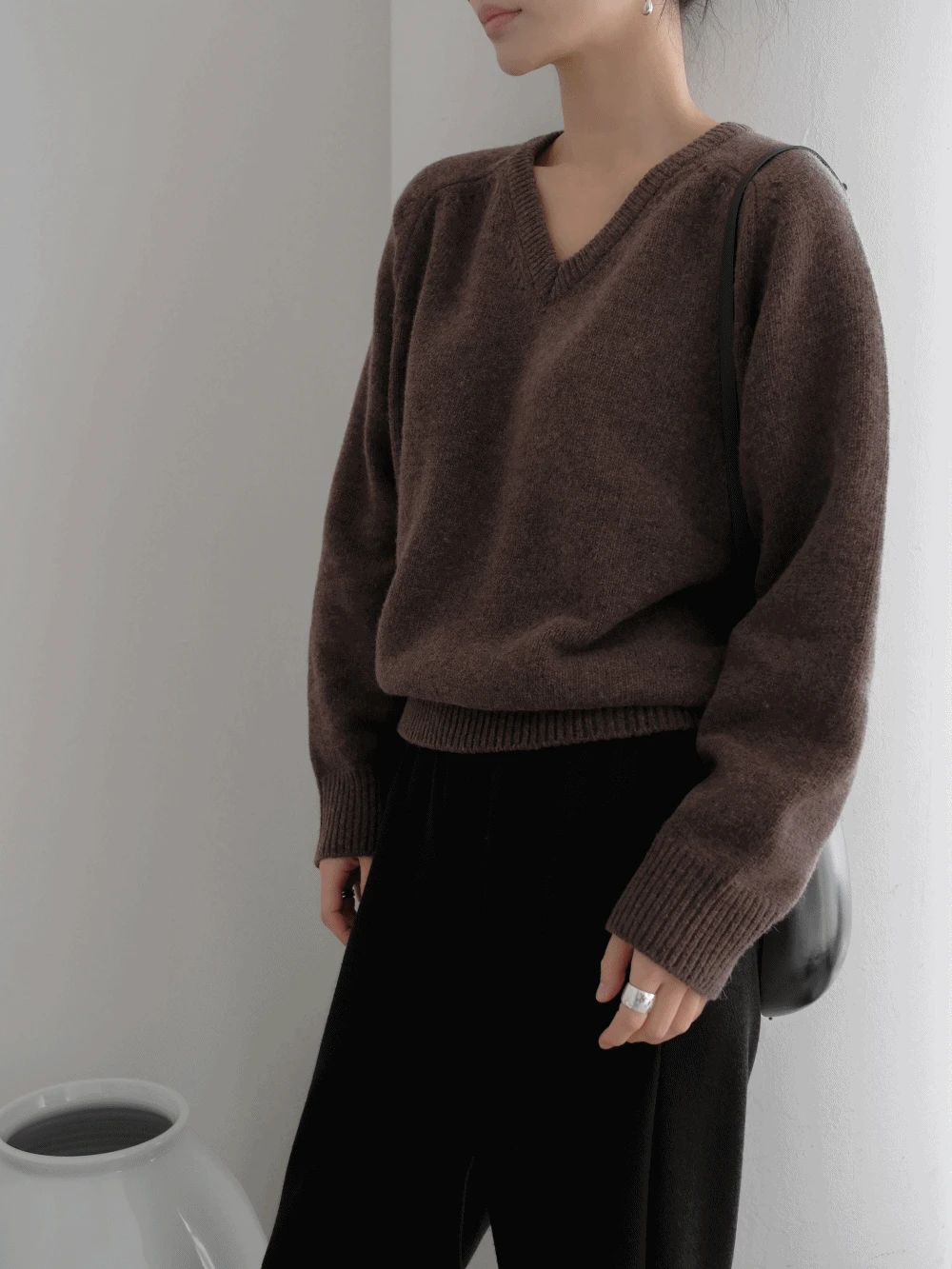 킨버 메리노울 야크 브이넥 니트