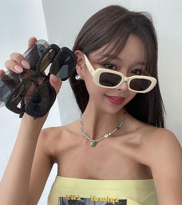 *요즘트렌드!/스퀘어라인* 베일리선글라스 신상 컬러선글라스 데일리선글라스 바캉스룩 비치룩 HIP Y2K 유니크 하이틴룩 키치룩 데일리룩 휴가룩 착한가격 힙스타일 틴트선글라스