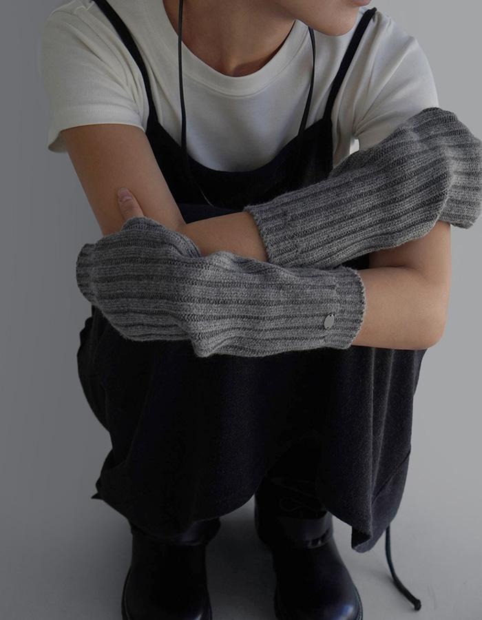 [by LAROOM｜오늘출발] 캐시골지핸드워머