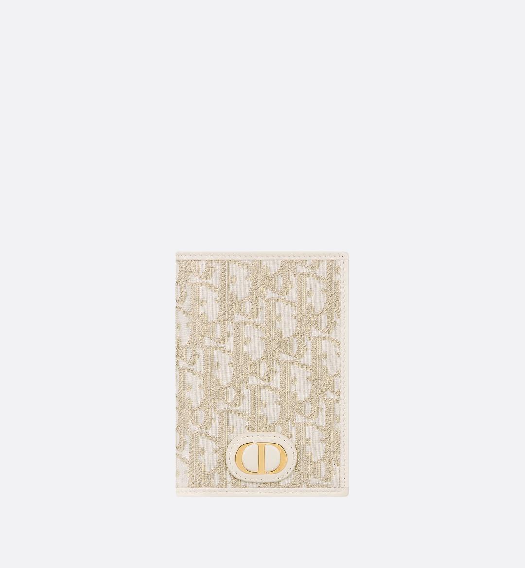 30 Montaigne 여권 케이스