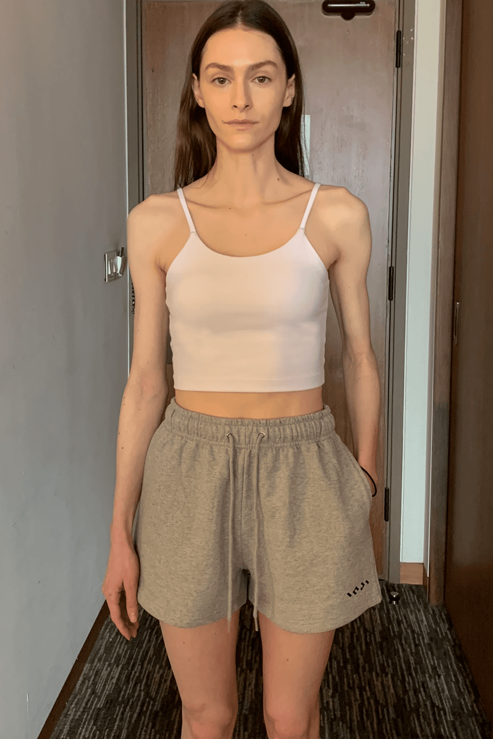 코튼 힙포켓 스웻쇼츠 그레이