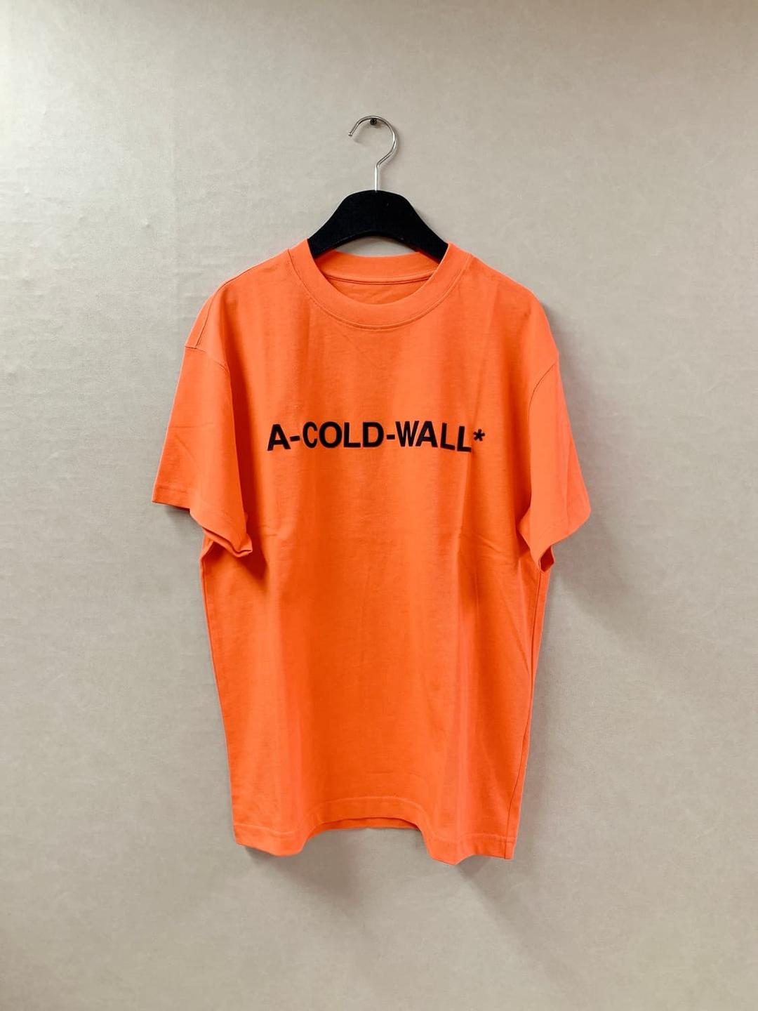 어콜드월 남녀공용 오렌지 로고 포인트 반팔 티셔츠 | 후루츠패밀리