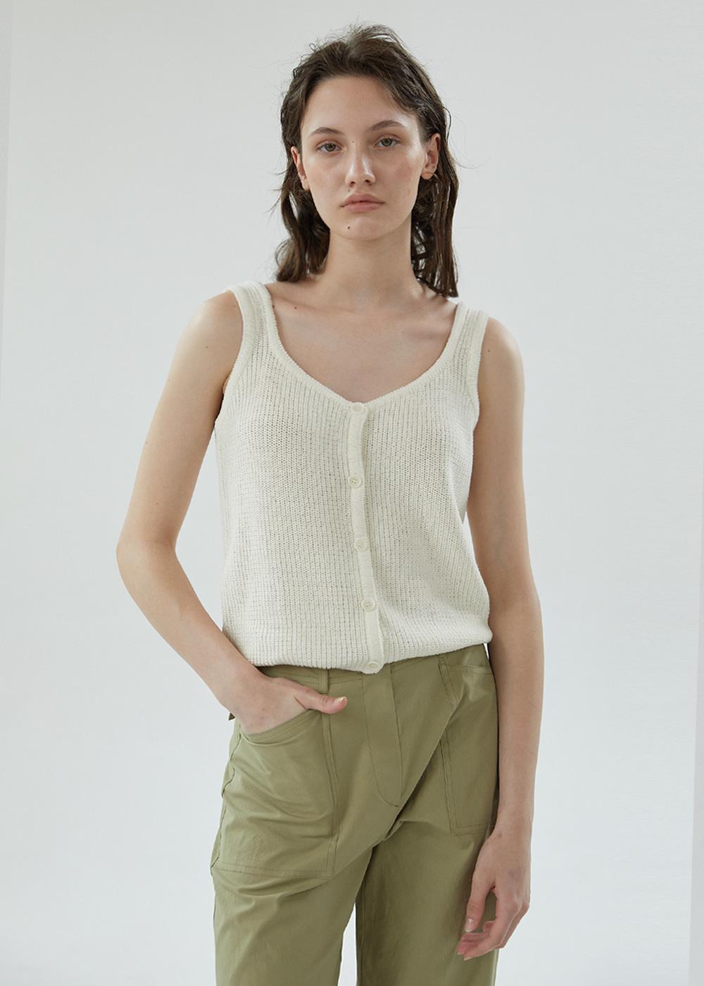 Button sleeveless knit (ivory)
