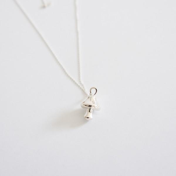 MUSHROOM NECKLACE